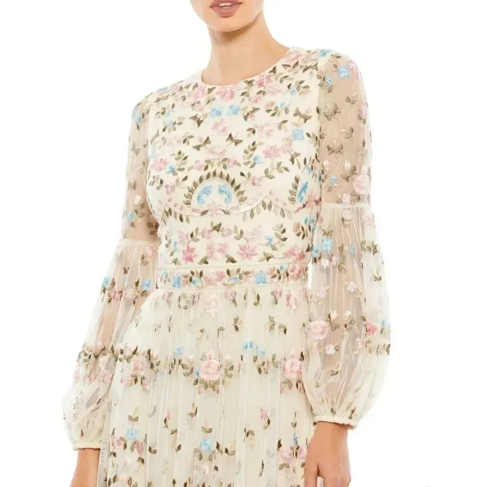 Mac Duggal details mac